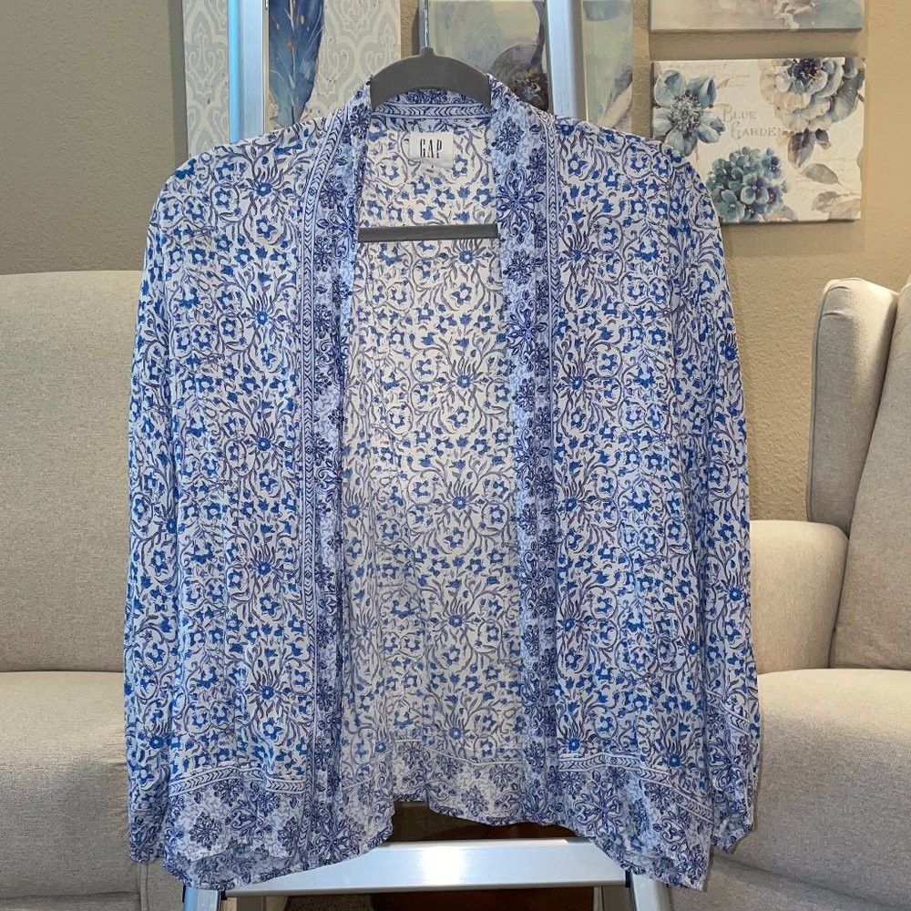 GAP Blue & White Patterned Silk Cardigan (Lightweight) SIze S